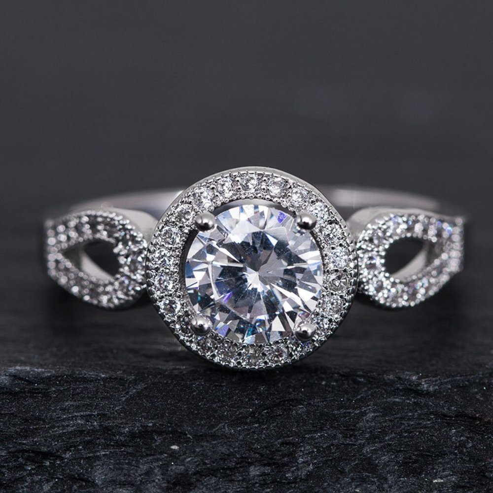 💞Stylish Saudi Arabia White Gold Round Cut Ring for Women, MARR9360